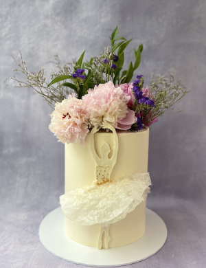 wedding cake, birthday cake, celebration cake, gâteau d'anniversaire, gâteau de mariage, ballerina cake, floral cake